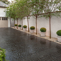 https://www.houzz.com/photos/west-university-traditional-landscape-houston-phvw-vp~14059020