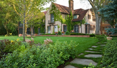 Lay of the Landscape: English-Style Gardens