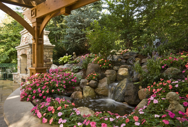 Traditional Landscape by Windsor Companies