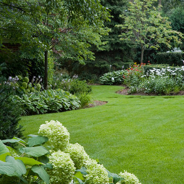Winnetka Patio, Spa, and Gardens . . . Perfect for Entertaining