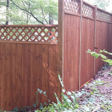 Wood Privacy Fence with Lattice Top