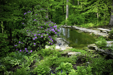 Imagen de jardín clásico con fuente