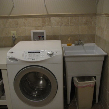 18" Tumbled Granite Laundry Room