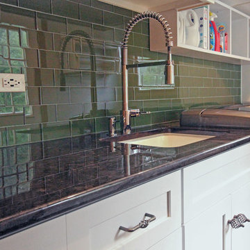 2017 MchHenry Laundry Room