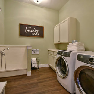 75 Beautiful Laundry Room with Vinyl Floors Ideas & Designs - July 2021 ...