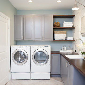 A Stylish and Functional Laundry Room