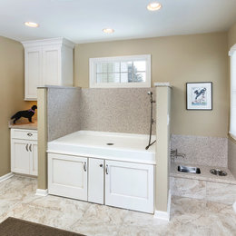 https://www.houzz.com/hznb/photos/caledonia-mud-room-addition-for-dogs-transitional-laundry-room-milwaukee-phvw-vp~10334935