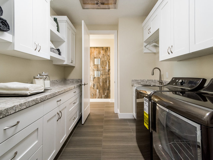 Contemporary Laundry Room - Laundry Room