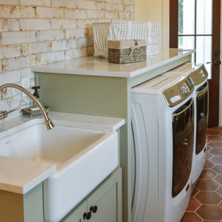75 Beautiful Laundry Room with Green Cabinets Pictures & Ideas - August, 2021 | Houzz