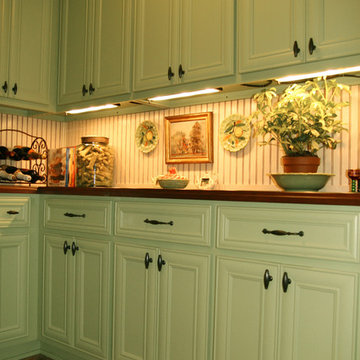 Colorful Laundry Room