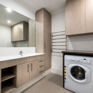 Combined Laundry & Bathroom