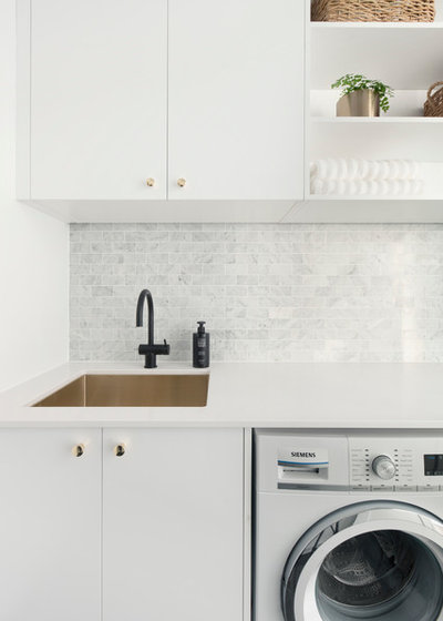 Trendy Bryggers Contemporary Laundry Room