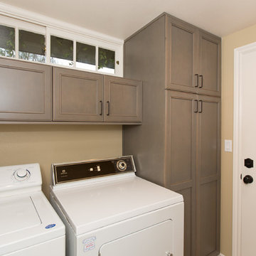 Corona Del Mar Powder Room and Laundry Room