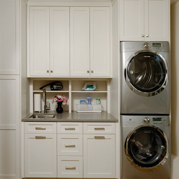 Crisp Laundry Room