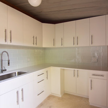 Eichler Laundry Room