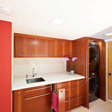 Encinitas Hidden Foyer Laundry