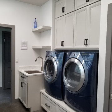 Gunselman Laundry Room
