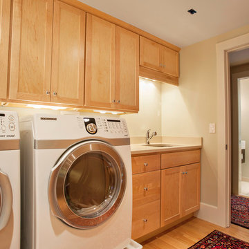 Harvard Bath & Closet