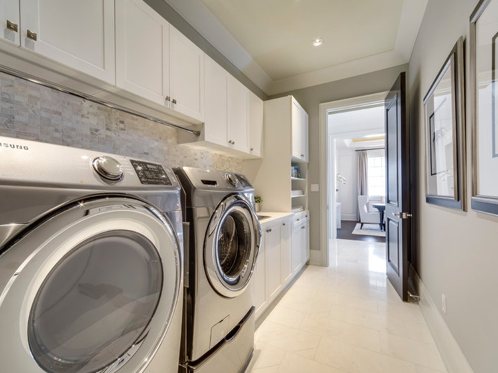 Laundry - Transitional Laundry Room