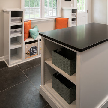 Knoll Oak Court Laundry Room Addition