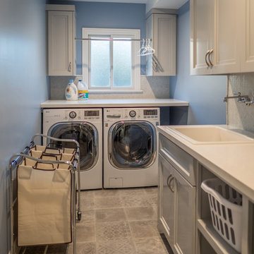 La Canada Laundry room