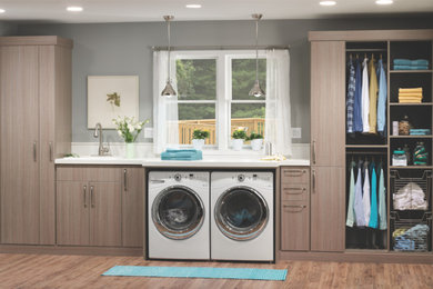 Example of a trendy laundry room design in Nashville