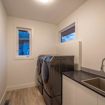 Laundry Room - Crown Crest
