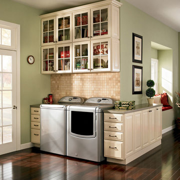 Laundry Room in Winchester Painted Silk
