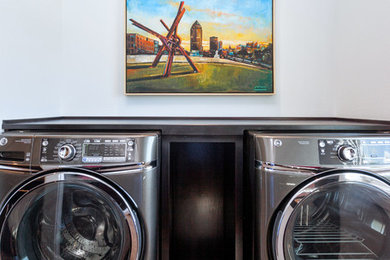 Laundry room photo in Other