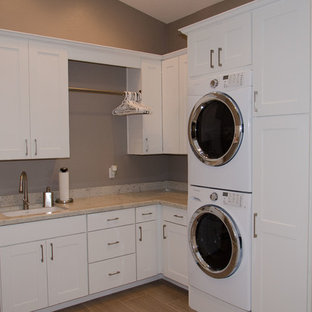 75 Beautiful Small L-shaped Laundry Room Ideas & Designs - August 2021 ...