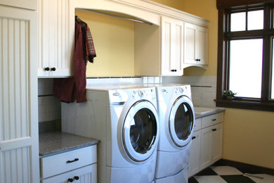 Elegant laundry room photo in Chicago