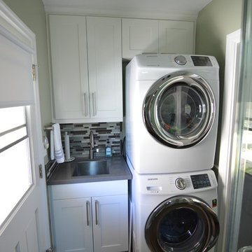 Long Beach, CA - Contemporary Kitche, Bathroom and Laundry Remodel