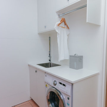 Micro Apartment - small Laundry