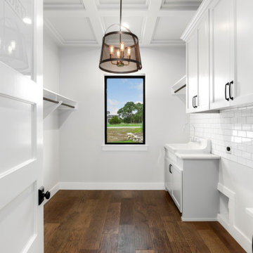 Modern Farmhouse Laundry Room