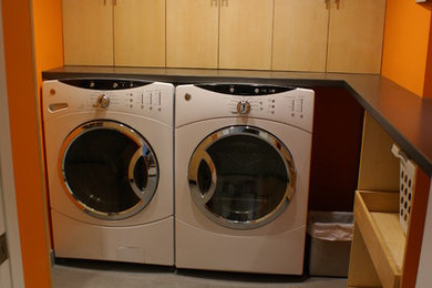 Trendy laundry room photo in Newark