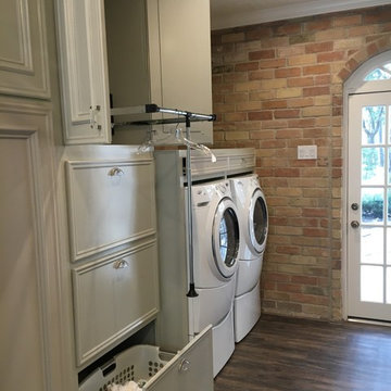 Mud/Laundry Room in Champions