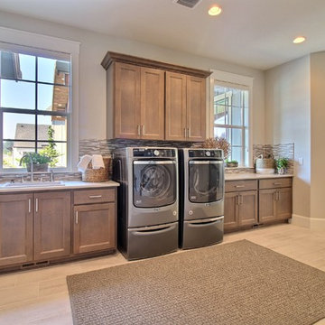 Mud Room : The Cadence : 2018 Parade of Homes