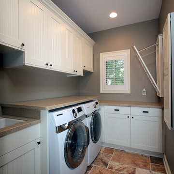 75 Beautiful Small L-shaped Laundry Room Ideas & Designs - January 2023 ...