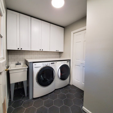 Mudroom-Laundry Room