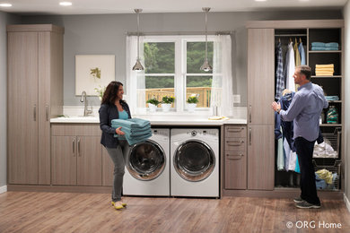 Example of a laundry room design in Grand Rapids