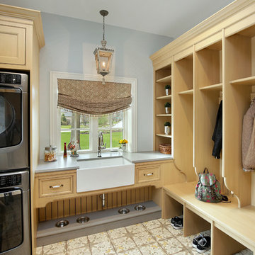 Personalized Lockers & Built-In Washer/Dryer