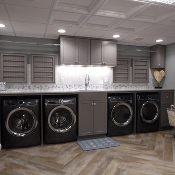 Pewaukee - Laundry Room