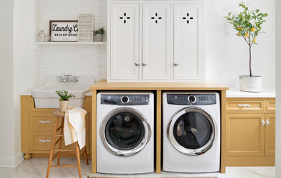 A Warm and Bright Laundry Room to Welcome a Family Home