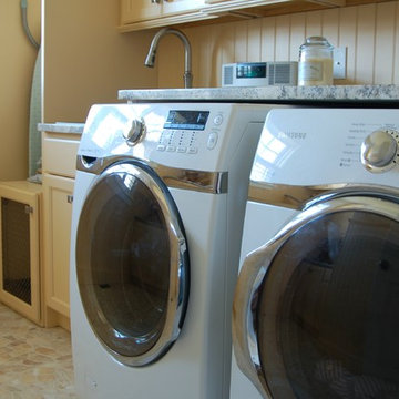 Private Island Paradise (Laundry/Craft Room)