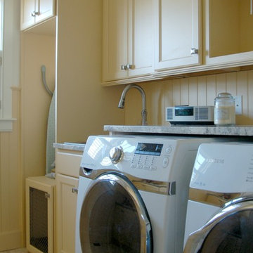 Private Island Paradise (Laundry/Craft Room)