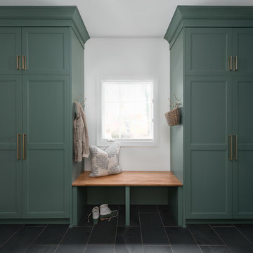 Ravine laundry/mudroom