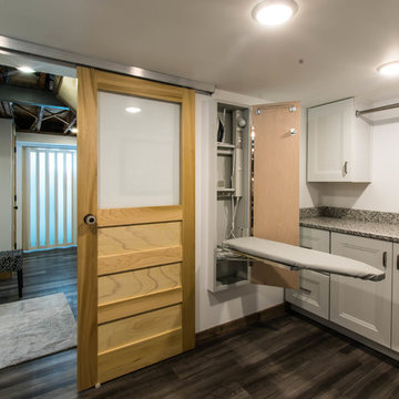 Rustic Basement Retreat-Toledo, OH