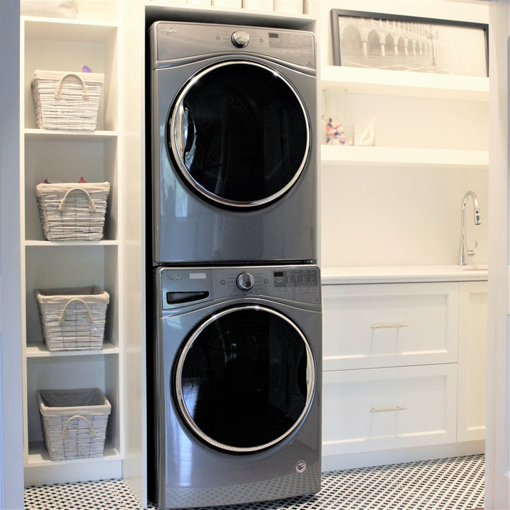 Laundry In Master Closet Photos & Ideas Houzz