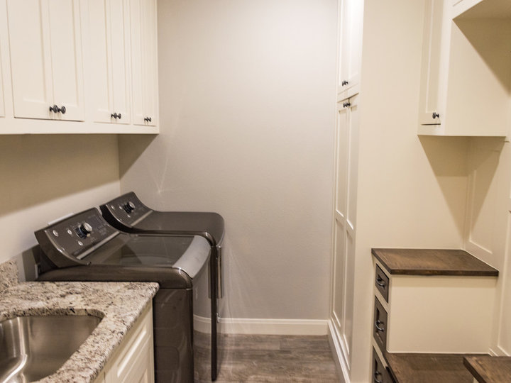 Farmhouse Laundry Room