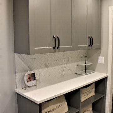 Showplace EVO Laundry Room in Concord Dovetail w/ Hickory Cognac Seating/Shelves